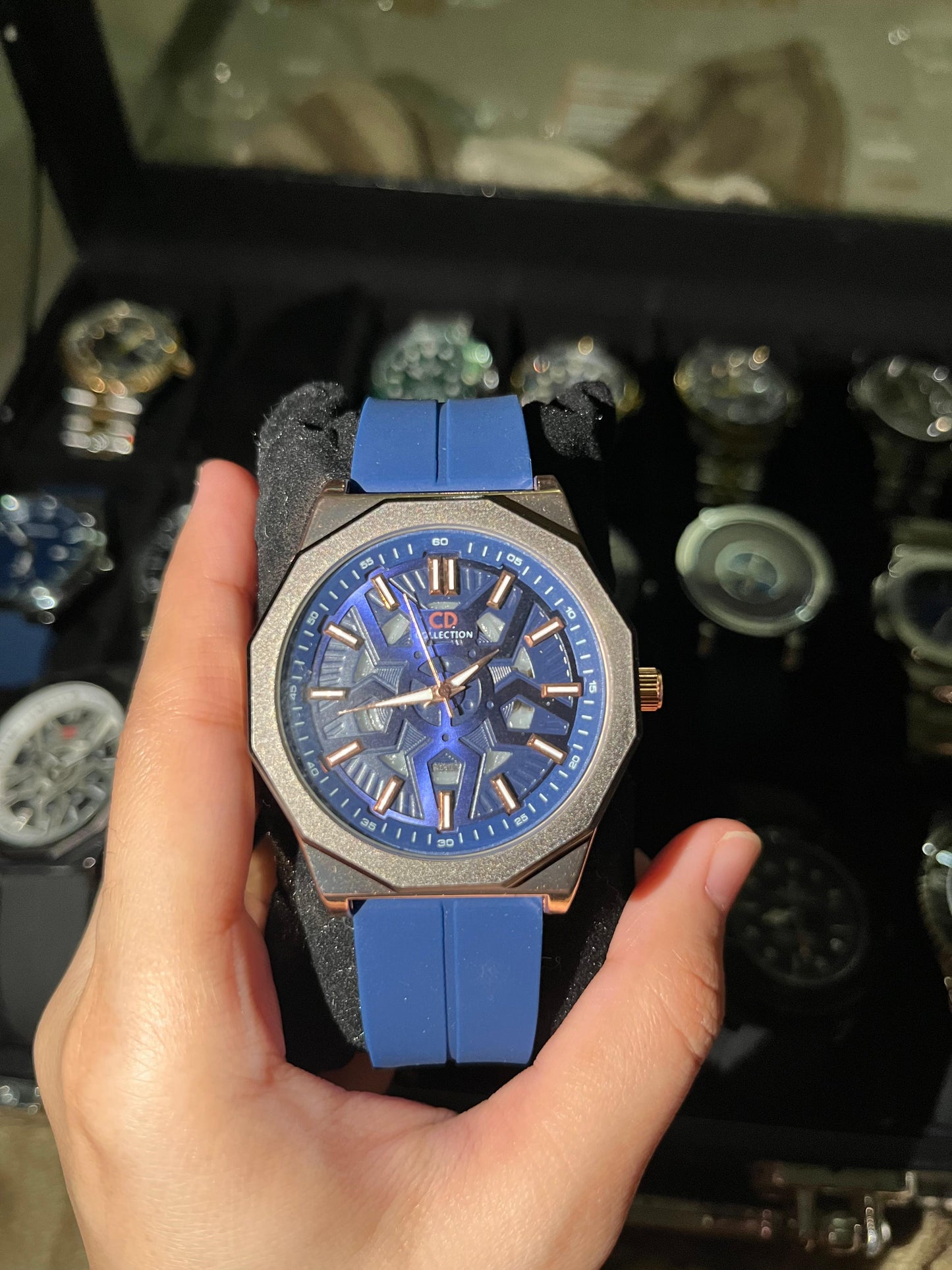 Curren 8437 Men's Quartz Blue And Black